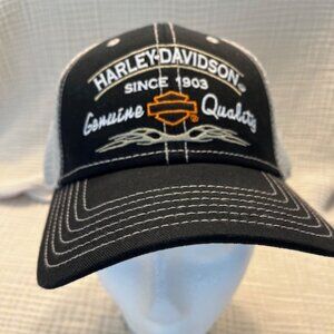 HARLEY DAVIDSON Trucker Black & White Mesh Adjustable Hat